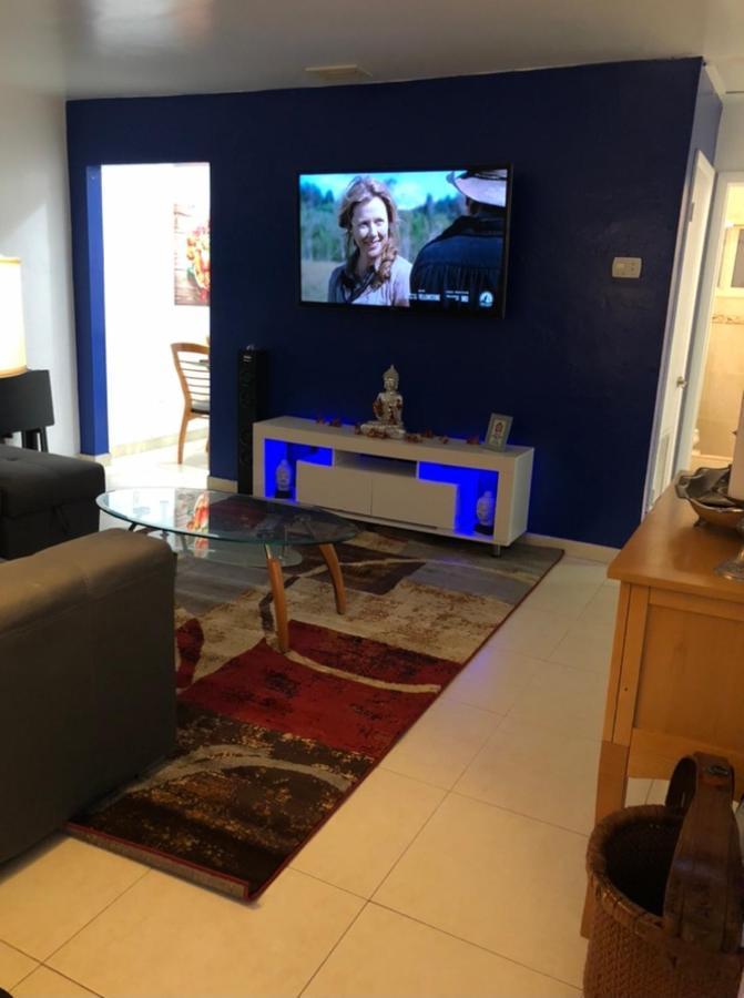 Blue Room By The Gables Miami Exterior photo