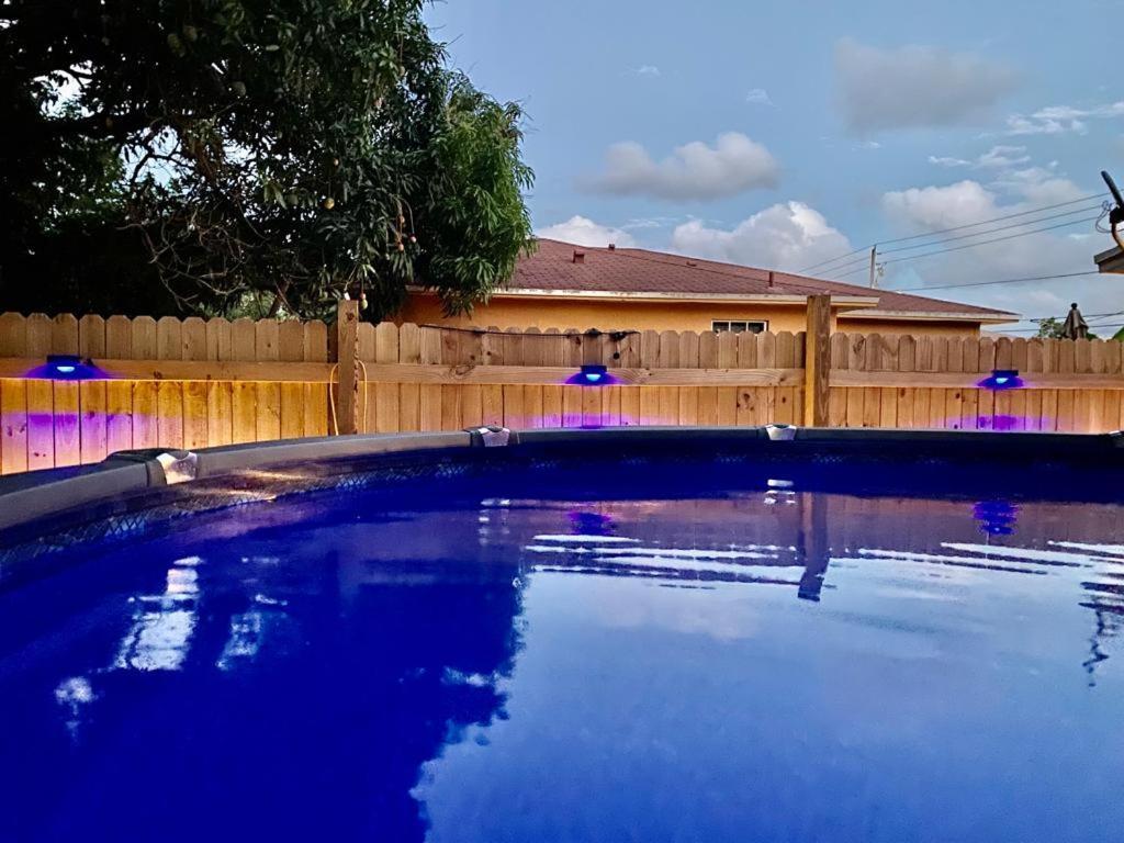 Blue Room By The Gables Miami Exterior photo